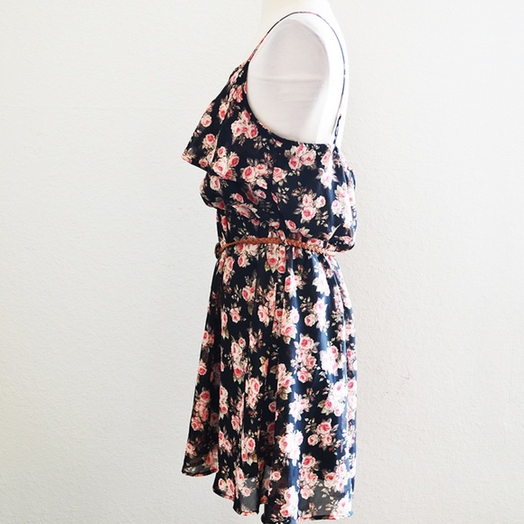 Black Floral Ruffle Dress with Belt Size Large - Picture 3 of 5